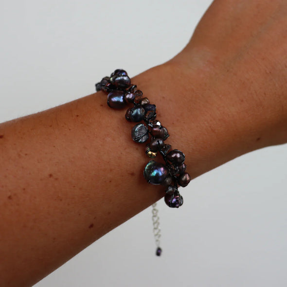 Areeya Black Bracelet