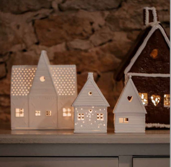 Gingerbread Snowball -Tealight House