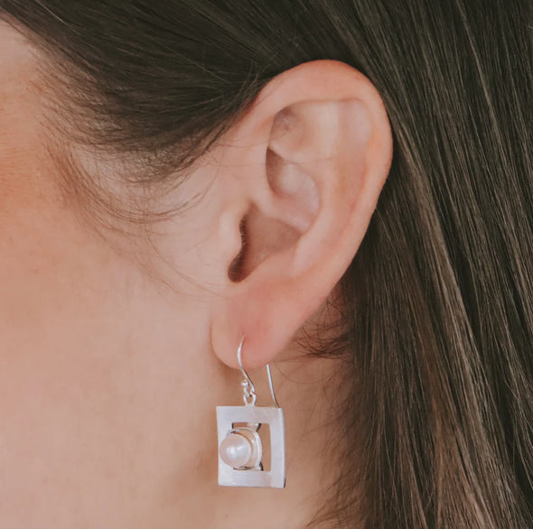 Silver Perle Square Earrings