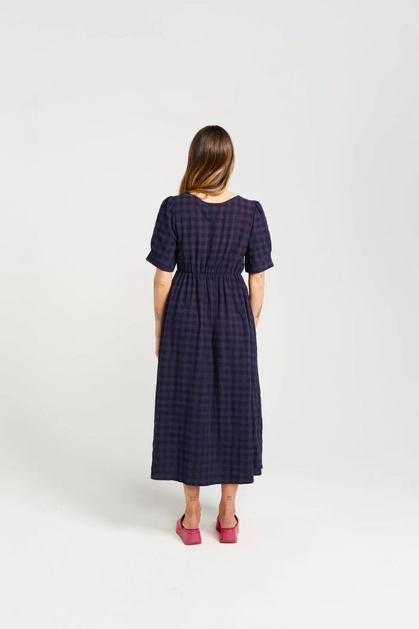 Dazzling dress navy check