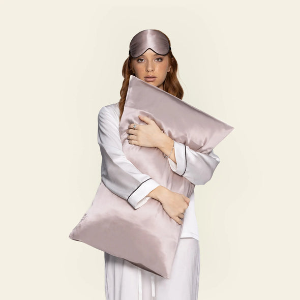 Silki pillow slip